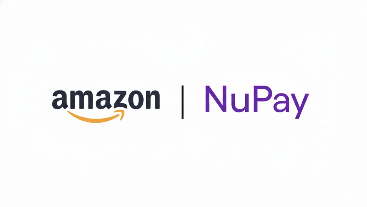 Logotipos da Amazon e do NuPay em arte institucional da parceria