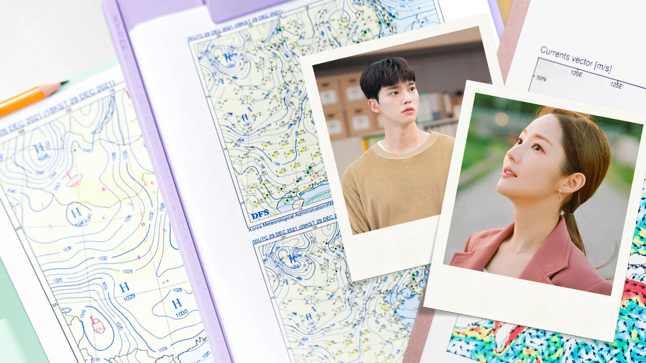 Song Kang e Park Min-young em fotografias sobre mapas meteorológicos na arte de Clima do Amor