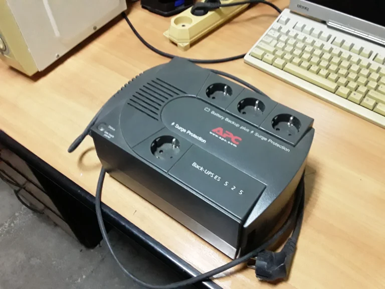 APC Back UPS ES525
