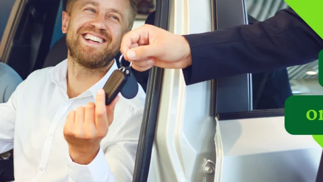 Imagem promocional da Localiza mostra entrega da chave a um motorista dentro de um carro
