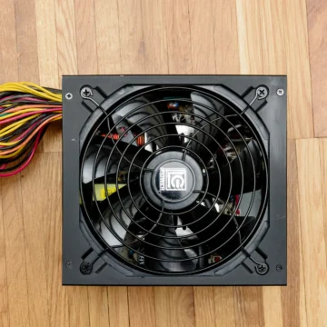 Fonte Bronze ou Gold: quanto muda na conta de luz?