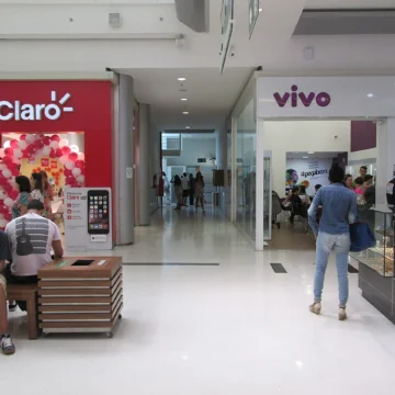 O que abre no dia 12 de outubro de 2026? Veja bancos, mercados e shoppings