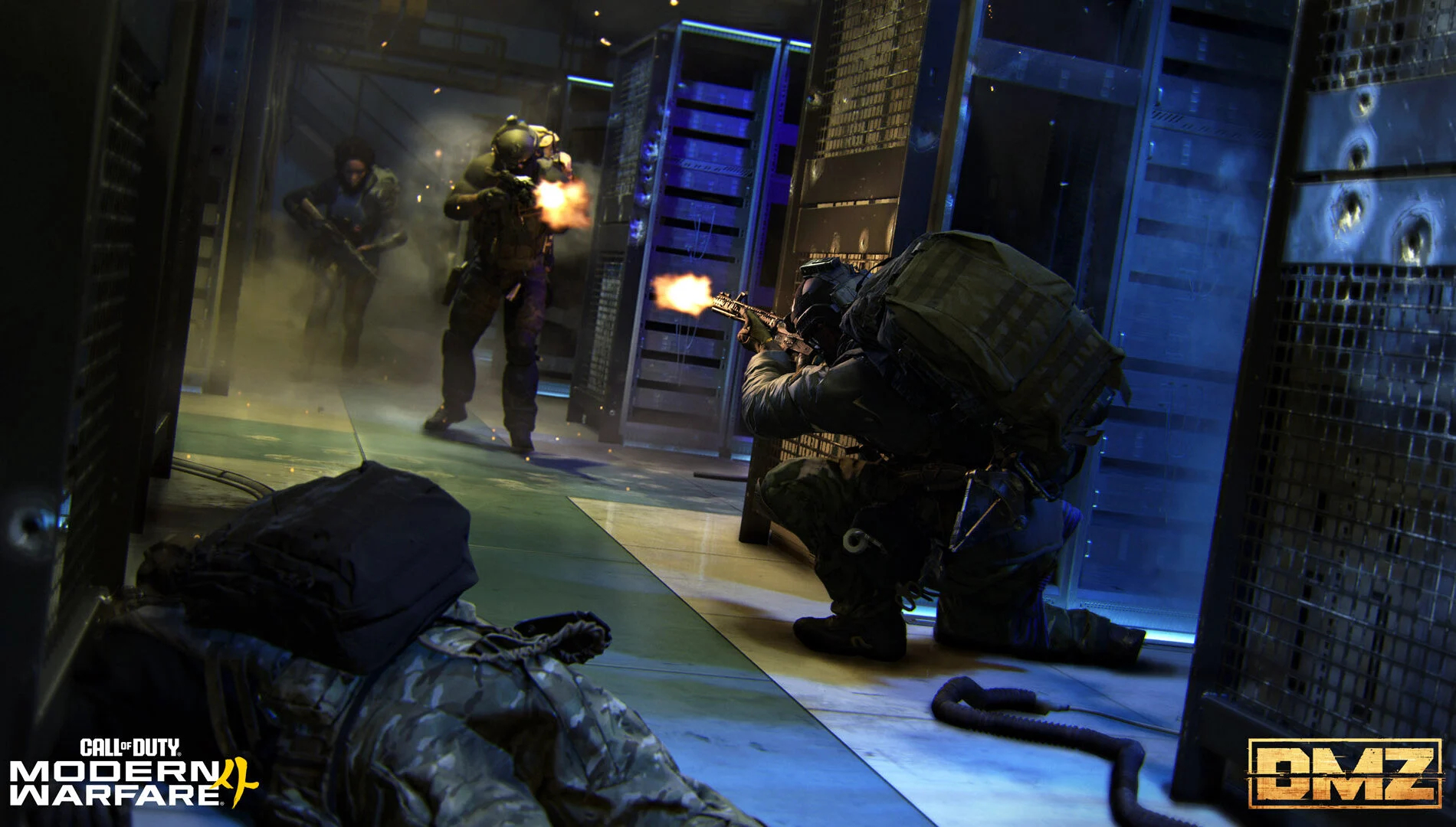 Confronto entre operadores armados dentro de uma instalação no modo DMZ de Call of Duty Modern Warfare 4