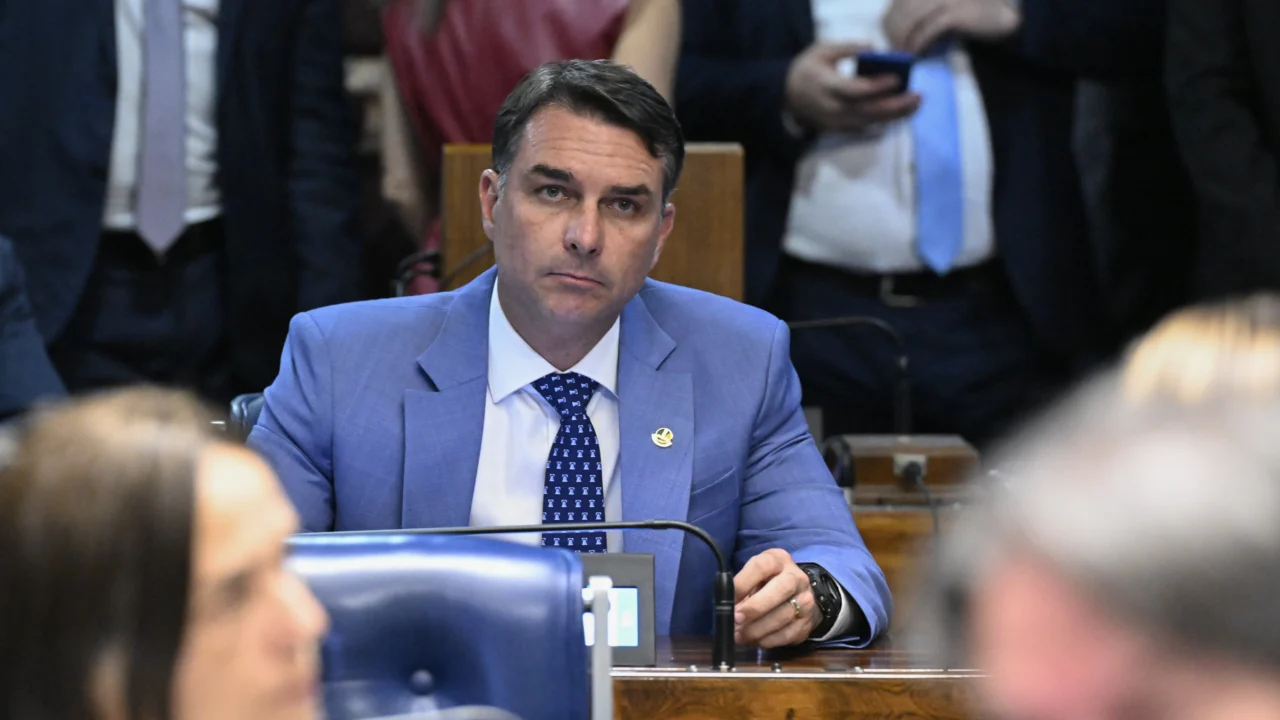 Flávio Bolsonaro durante sessão do Senado Federal em setembro de 2026, em fotografia de arquivo