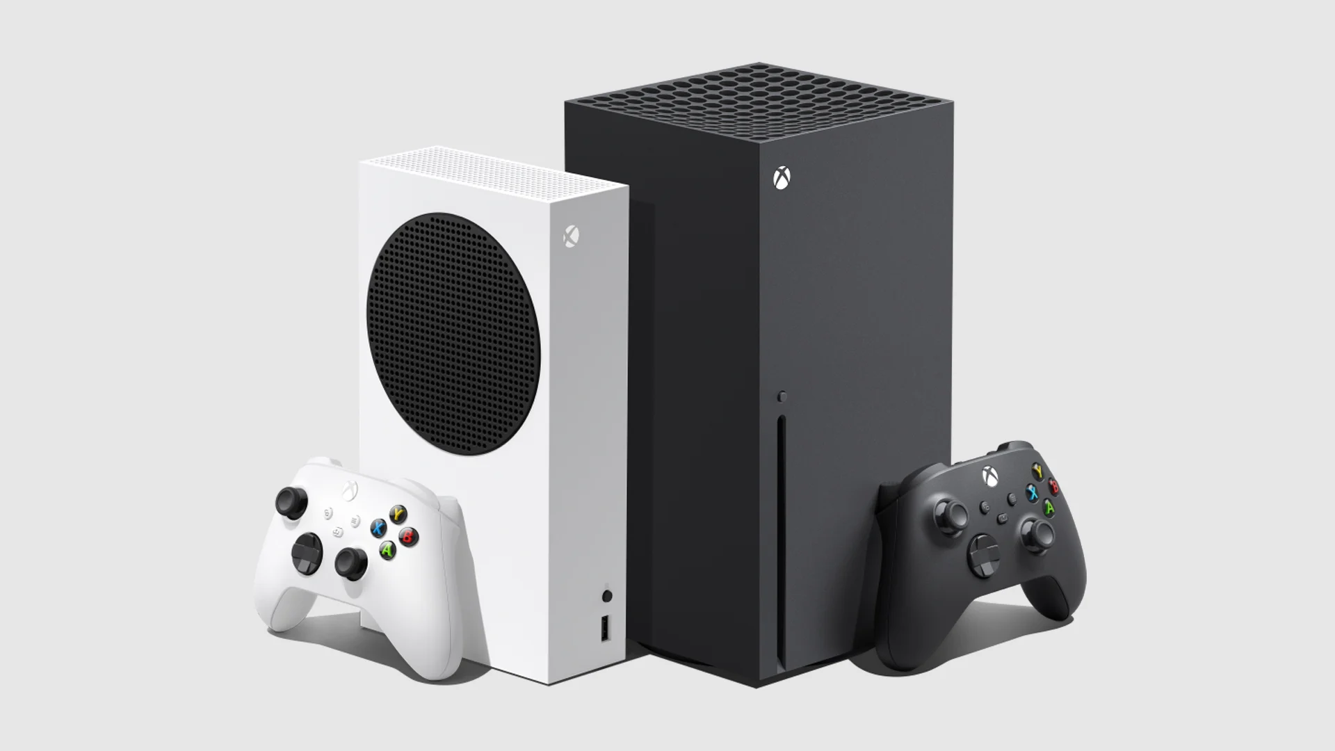 Xbox Series S e Xbox Series X acompanhados de seus controles sobre fundo cinza.