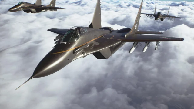 Ace Combat 8 recebe o patch 1.01.002 em 23 de outubro, com correções em dez missões, ajustes no multiplayer e melhorias para PC, PS5 e Xbox. (Foto: Divulgação/Bandai Namco Entertainment.)