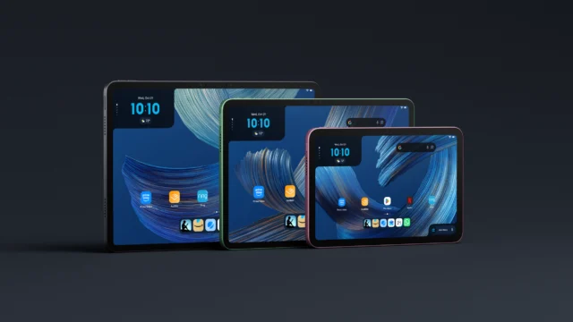 Amazon Alexa Tablets 12 Pro, 11 e 8 apresentados lado a lado com as telas ligadas.