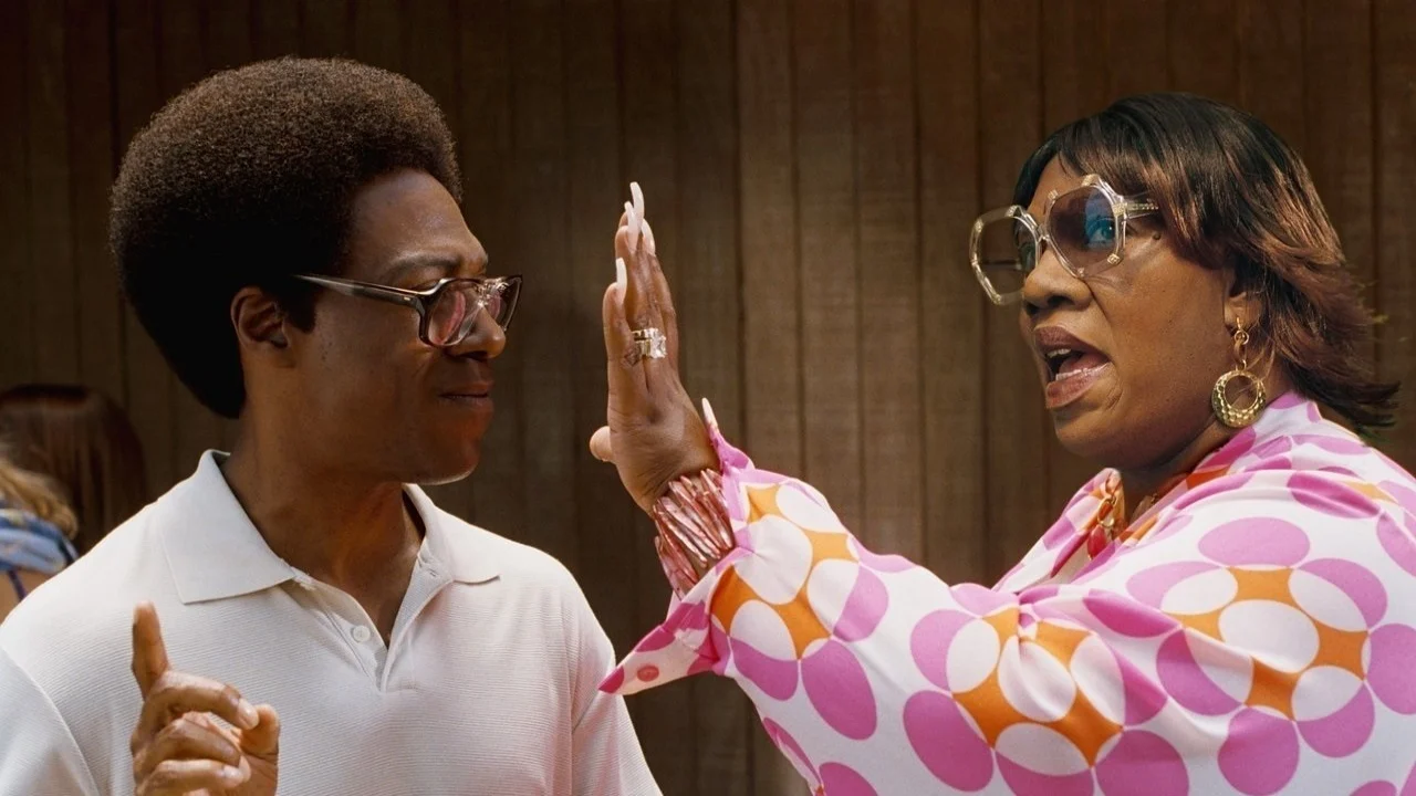 Eddie Murphy interpreta Norbit e Rasputia em uma cena da comédia de 2007