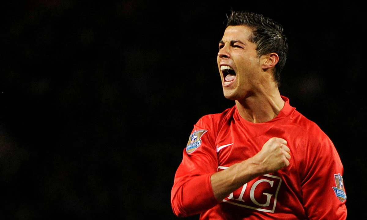 Ronaldo e Messi em confronto na votação da Bola de Ouro 2008