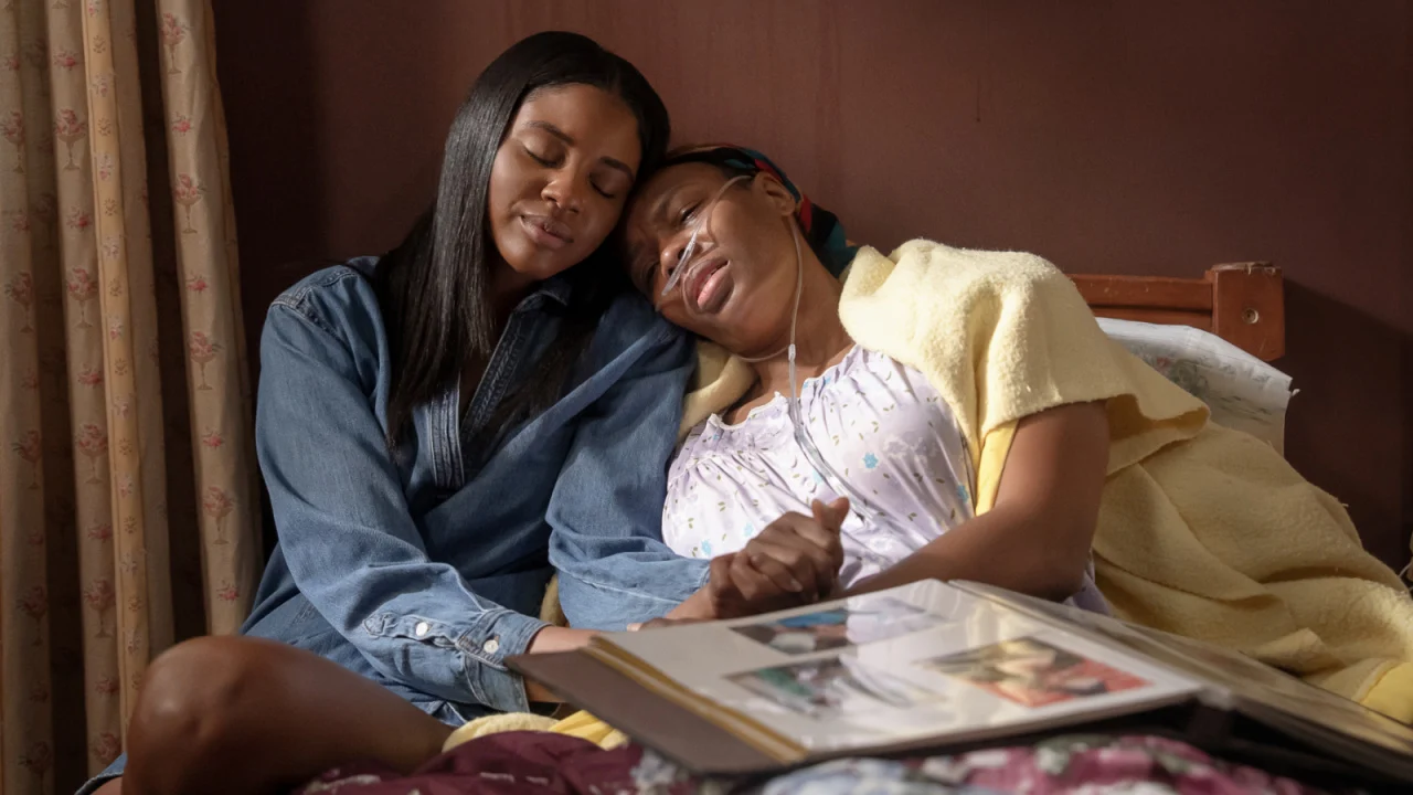 Naomi Baker como Anika e Tamberla Perry como Cathy em Cartas de Redenção