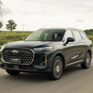 Tiggo 9 chega ao Brasil por R$ 249.990; híbrido custa R$ 299.990