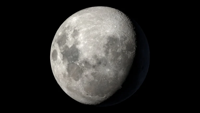 Visualização científica da Lua em 22 de outubro de 2026, às 06h00 de Brasília, com o sul lunar para cima e iluminação na etapa gibosa crescente