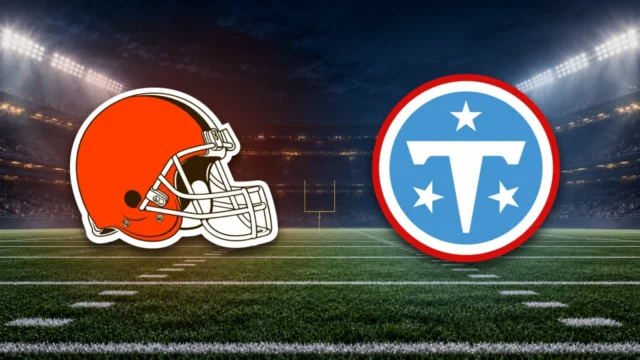 Emblemas oficiais de Browns e Titans sobre fundo ilustrativo de estádio de futebol americano.