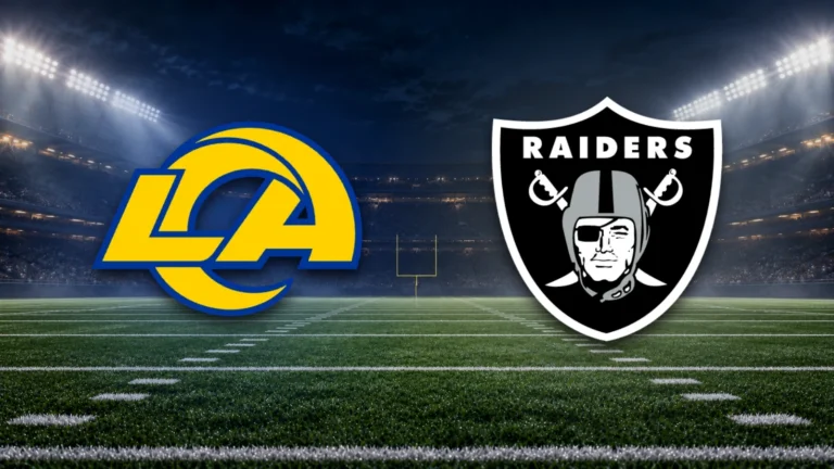 Emblemas oficiais de Rams e Raiders sobre fundo ilustrativo de estádio de futebol americano.