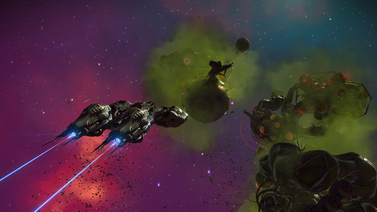 Nave atravessa região sombria do espaço entre destroços e nuvens esverdeadas em No Man's Sky Forsaken