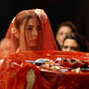 O Casamento de Djinn: como assistir ao filme com Demet Özdemir no Brasil