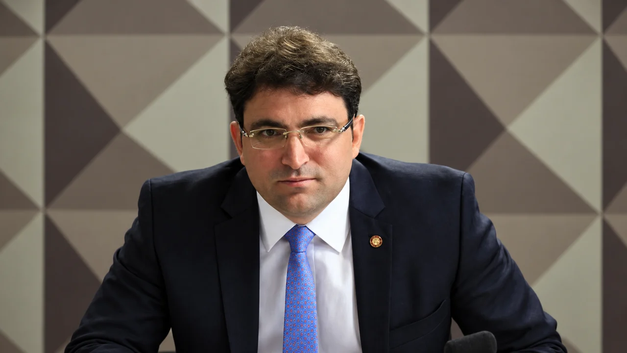 Willer Tomaz de Souza é um advogado e empresário de Brasília que passou a ocupar o noticiário nacional por uma investigação da Polícia Federal envolvendo casas de apostas, movimentações financeiras e empresas no exterior.