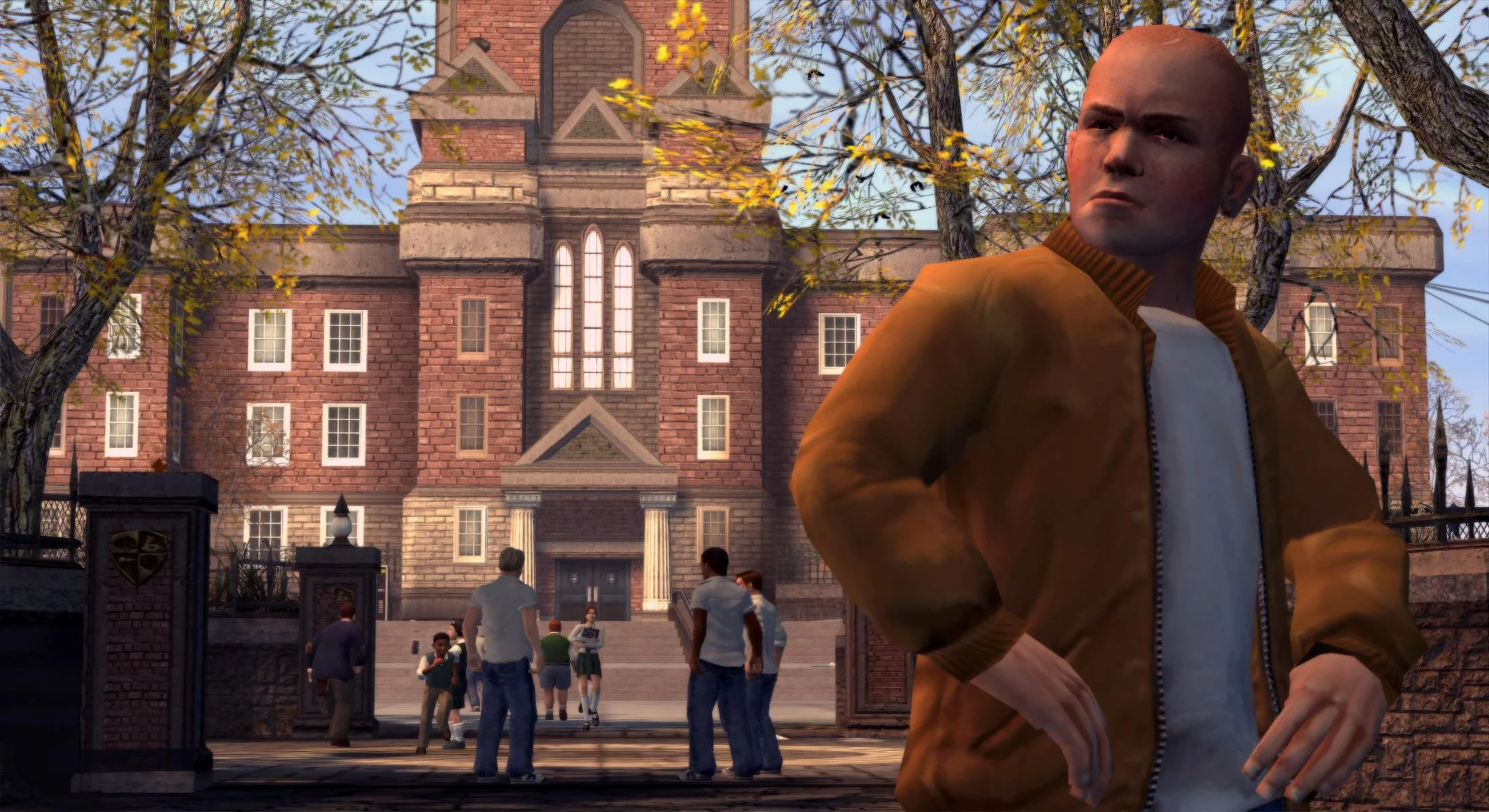 Jimmy Hopkins, protagonista de Bully, com seu uniforme informal diante dos edifícios da Bullworth Academy