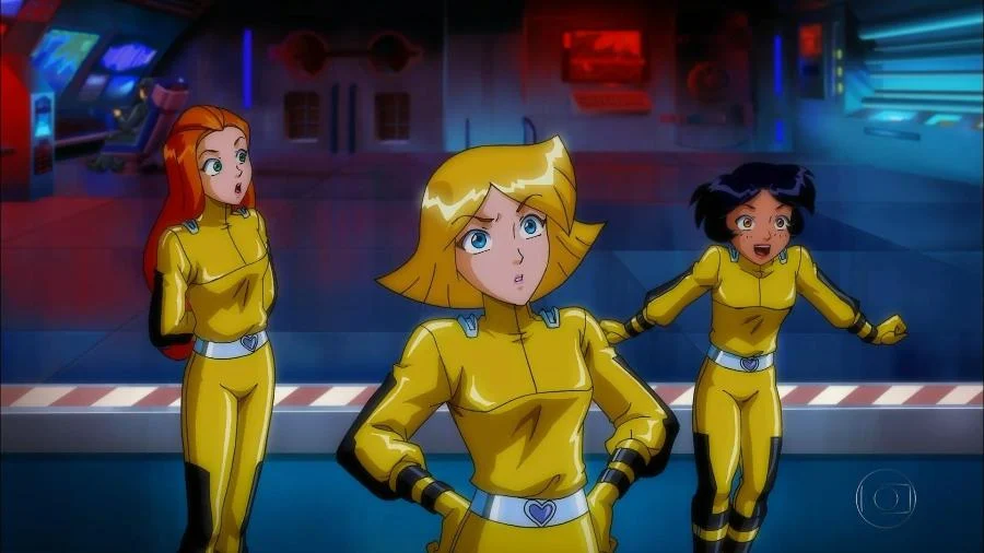 Sam, Clover e Alex em cena de Três Espiãs Demais, animação que retornou no especial da TV Globinho
